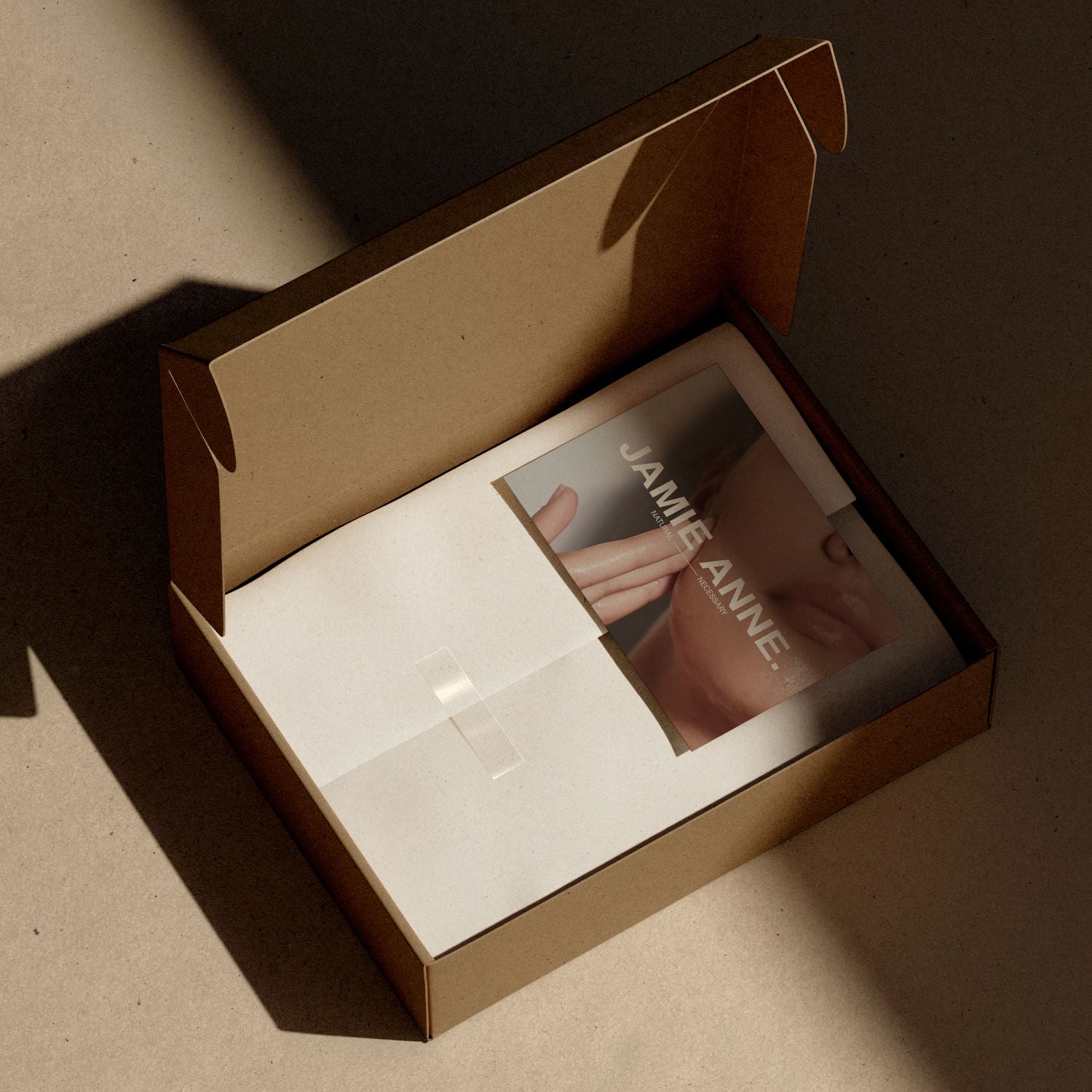 JAMIE ANNE Mailer Box