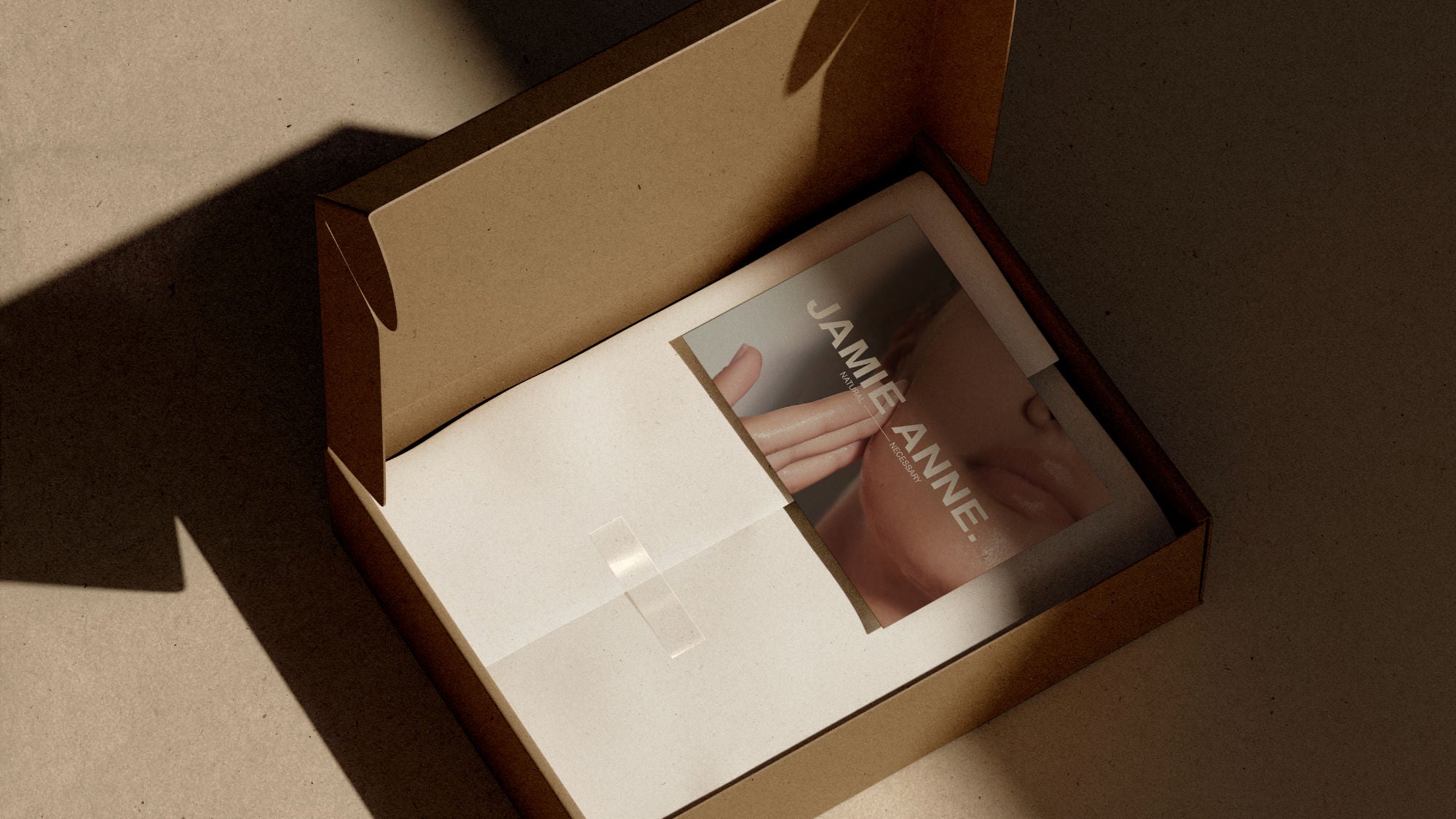 JAMIE ANNE Mailer Box