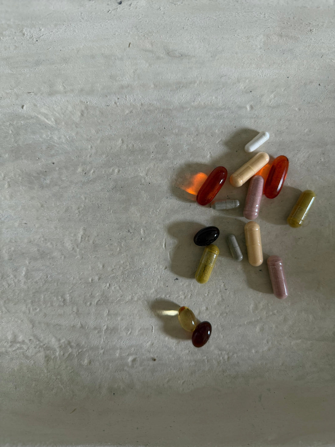 Supplements That Have Helped My Perimenopause Symptoms (Hormones, Skin & Energy)