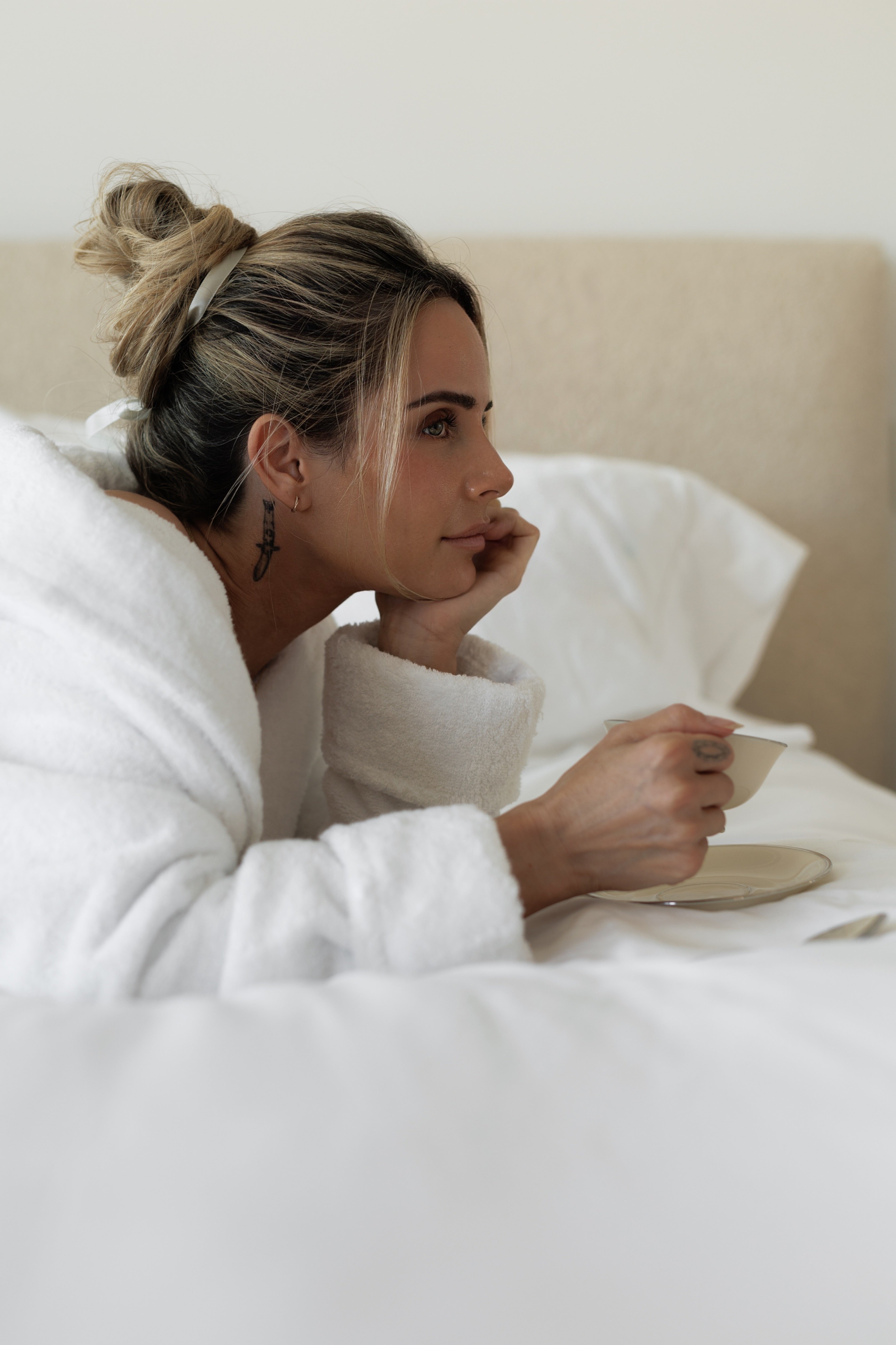 Dry Skin Season, Explained: The Seasonal Skincare Guide You Actually Need